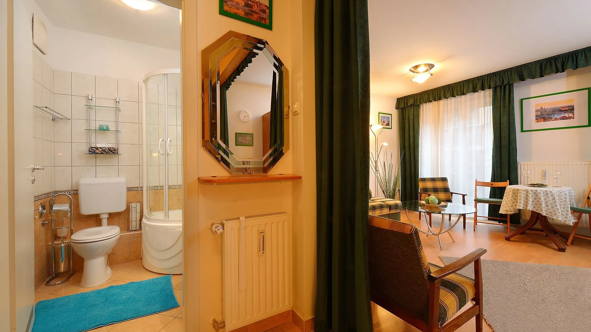 Budapest City Apartments 0*,