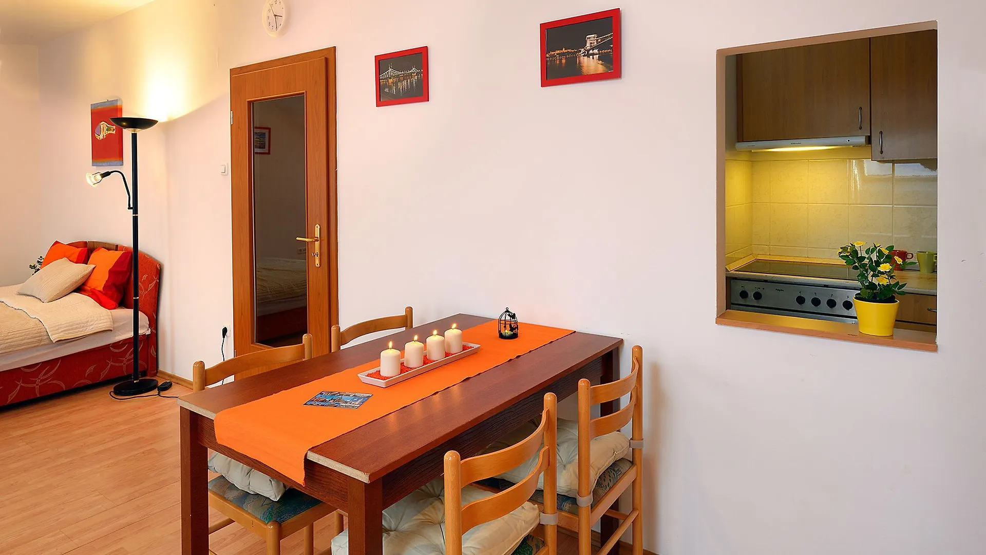 Budapest City Apartments 0*,